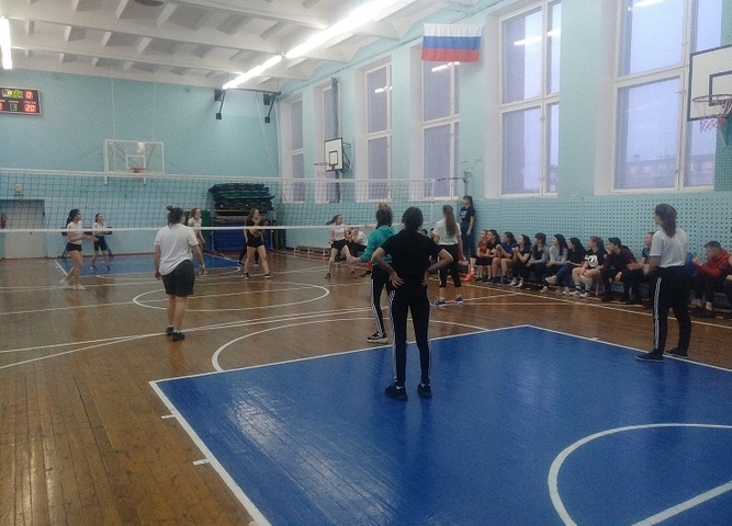соревнования по волейболу среди студенток специальности 49.02.01 Физическая культура